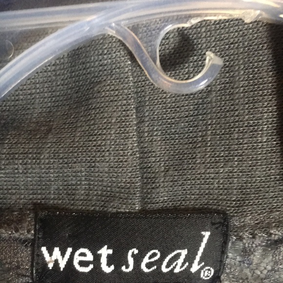 WET SEAL Cocoon Style Stretch Knit Top with Lace Back Insert & Batwing Sleeves - Picture 14 of 16